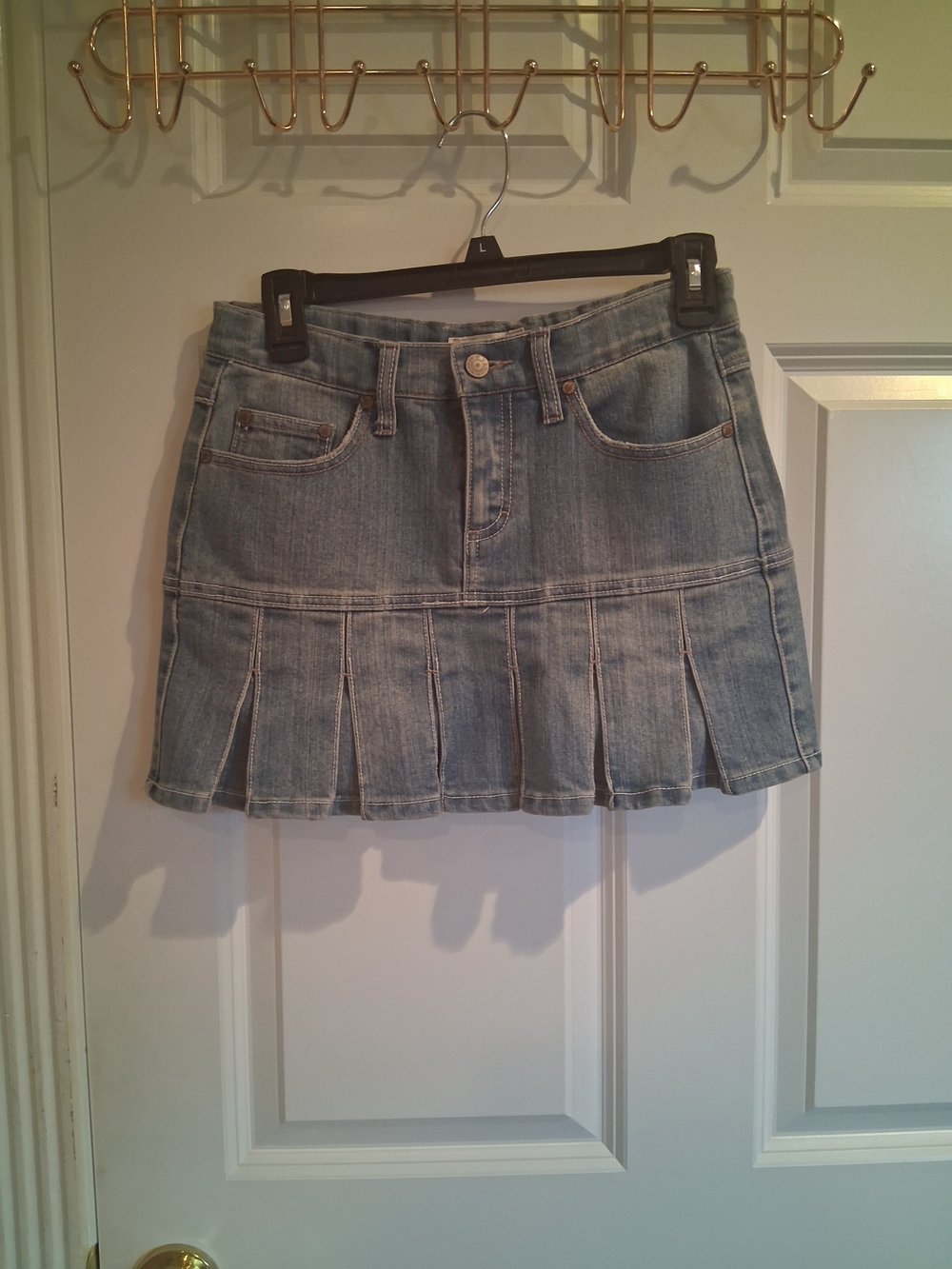 Vanilla Star Light Blue Denim Pleated Mini Skirt
